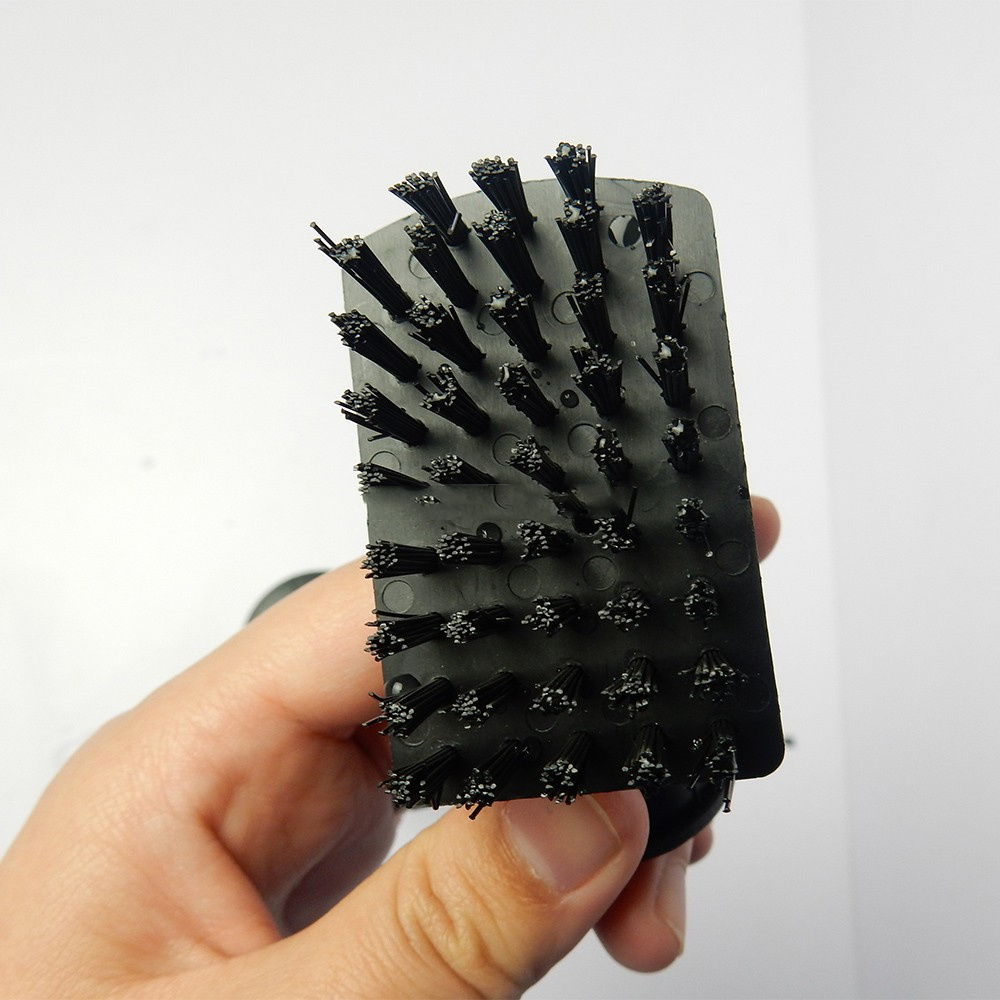 Brosse de Nettoyage GDZ "Groove Cleaner" - Avec Réservoir d'Eau & Clip golf gdz Brosse de Nettoyage GDZ "Groove Cleaner" - Avec Réservoir d'Eau & Clip – Image 5