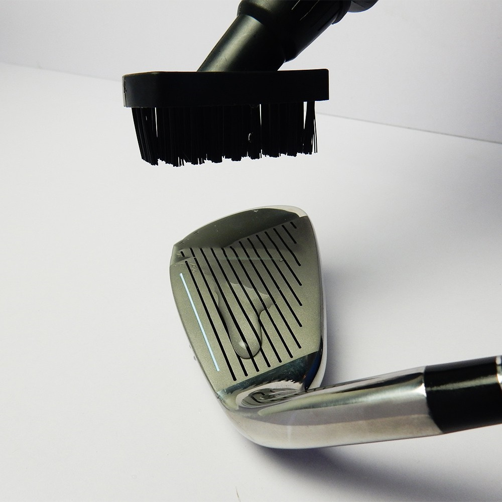Brosse de Nettoyage GDZ "Groove Cleaner" - Avec Réservoir d'Eau & Clip golf gdz Brosse de Nettoyage GDZ "Groove Cleaner" - Avec Réservoir d'Eau & Clip – Image 3